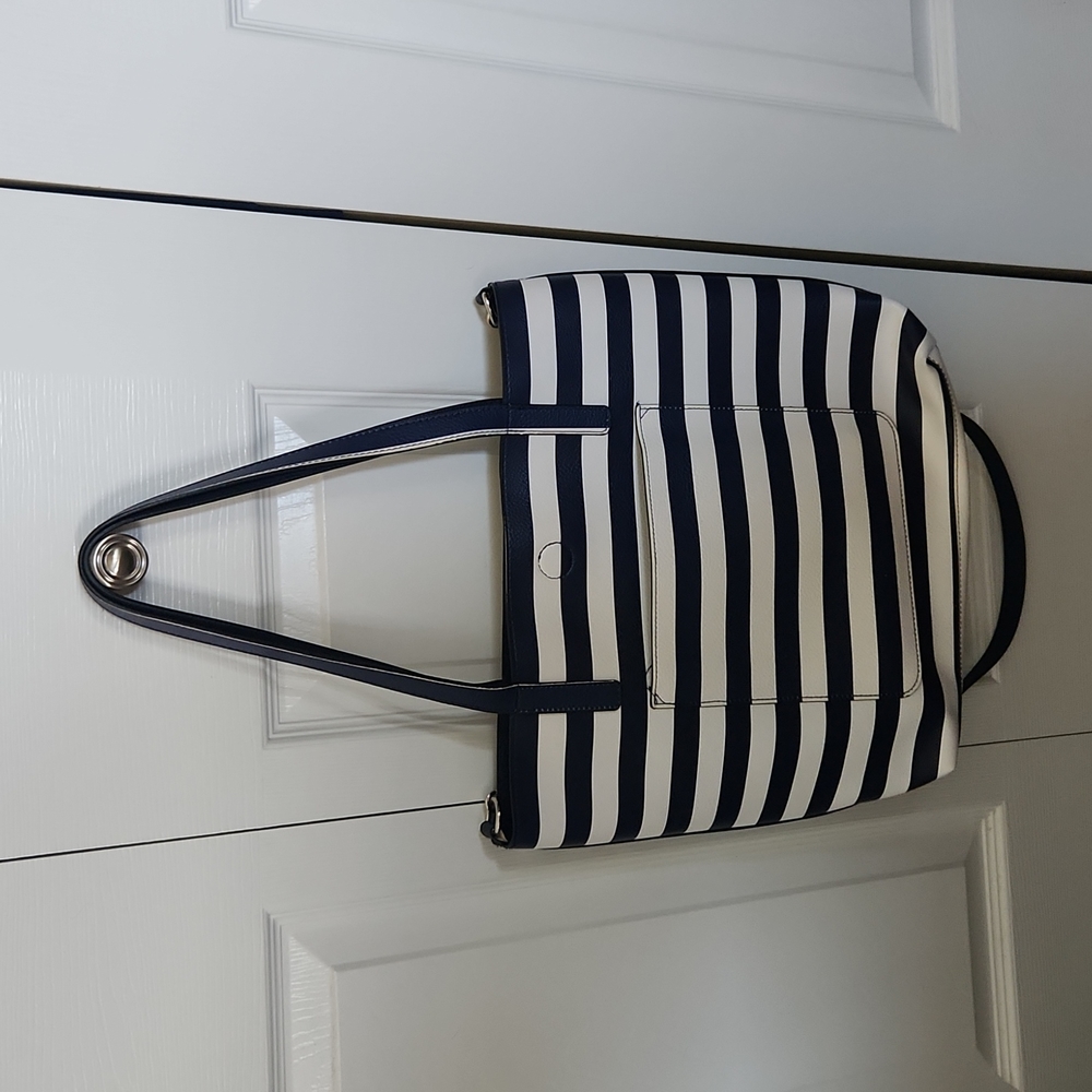 Payless White & Navy Blue Striped handbag purse cosmetic bag set